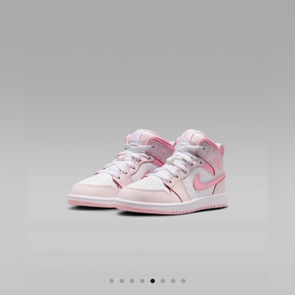 Jordan 1 Mid